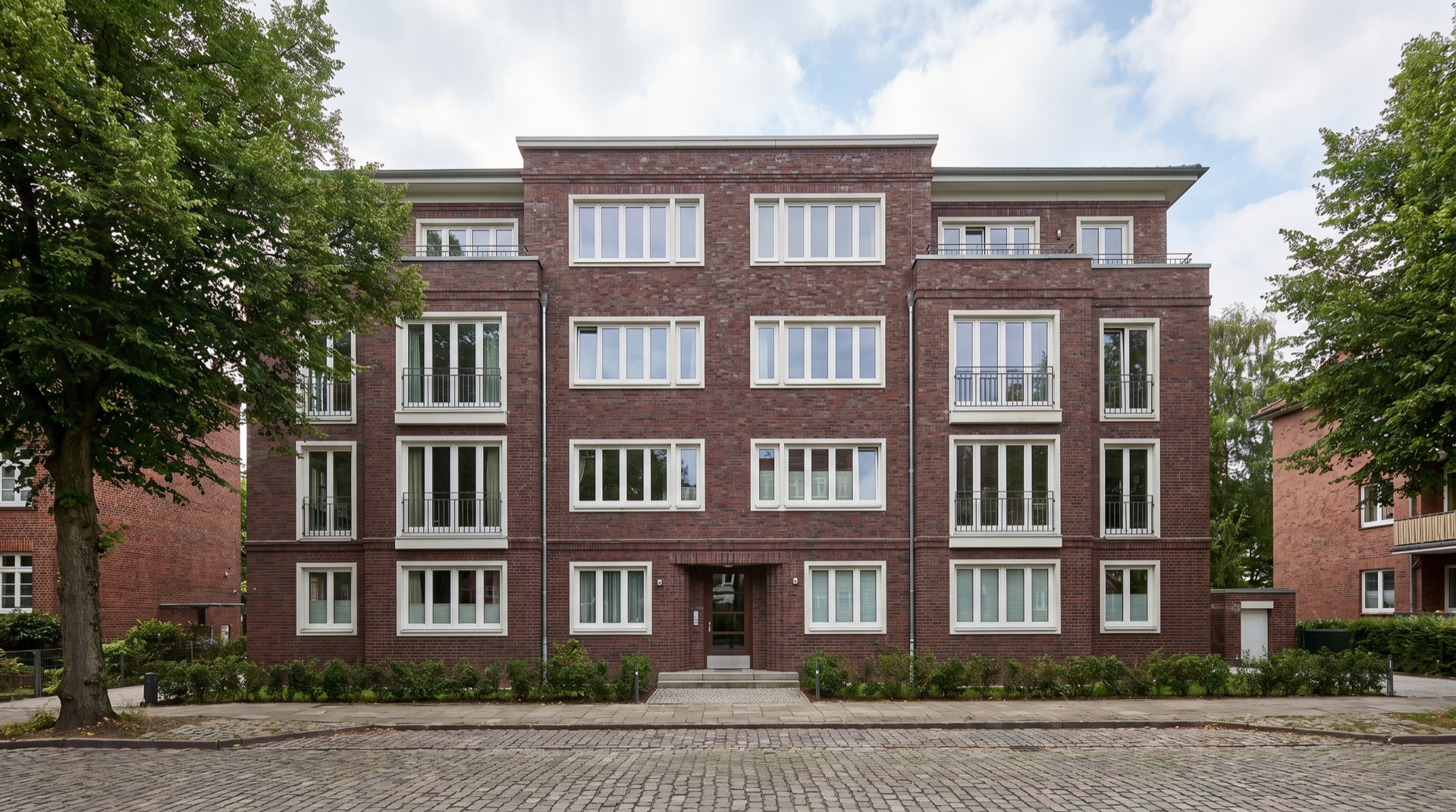 Mehrfamilienhaus in Hamburg verkaufen — typische Bebauung im Stadtgebiet