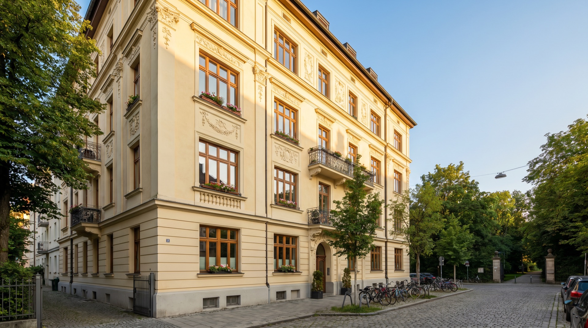 Mehrfamilienhaus in München verkaufen — typische Bebauung im Stadtgebiet